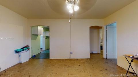651 E 11th Pl, Hialeah, FL 33010 photo 4