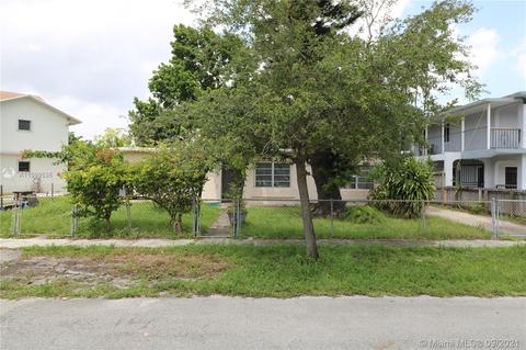 651 E 11th Pl, Hialeah, FL 33010 photo 2