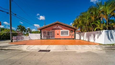 3970 E 3rd Ct, Hialeah, FL 33013 photo 1