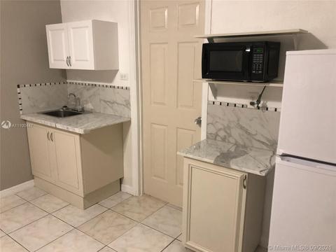 1087 W 69th Pl, Hialeah, FL 33014 photo 47