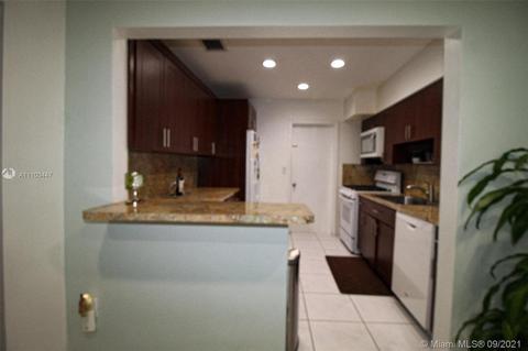 1087 W 69th Pl, Hialeah, FL 33014 photo 14