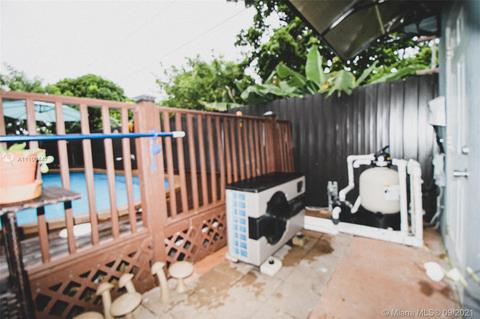 1087 W 69th Pl, Hialeah, FL 33014 photo 40