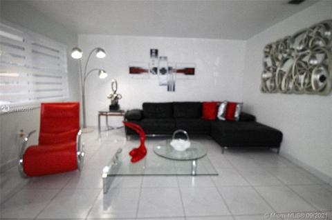 1087 W 69th Pl, Hialeah, FL 33014 photo 7