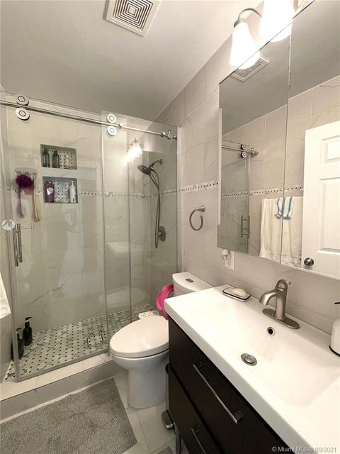1087 W 69th Pl, Hialeah, FL 33014 photo 19