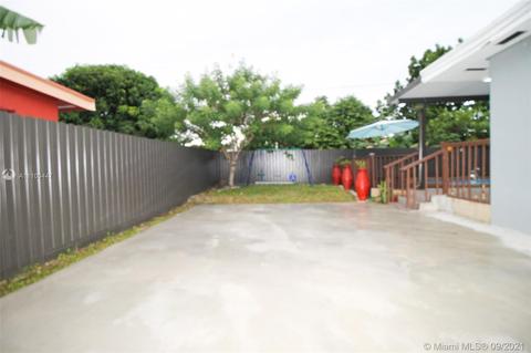 1087 W 69th Pl, Hialeah, FL 33014 photo 29