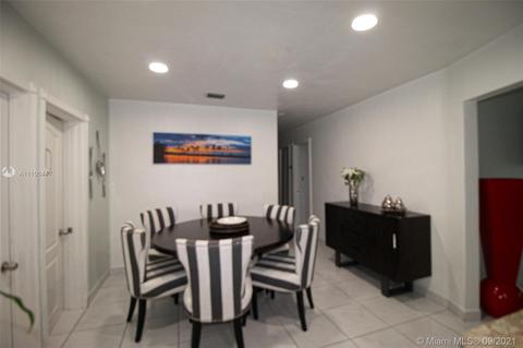 1087 W 69th Pl, Hialeah, FL 33014 photo 10