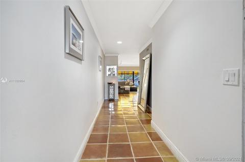 16409 Bridge End Rd, Miami Lakes, FL 33014 photo 3