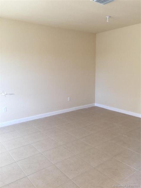 3571 W 89th Pl, Hialeah, FL 33018 photo 3