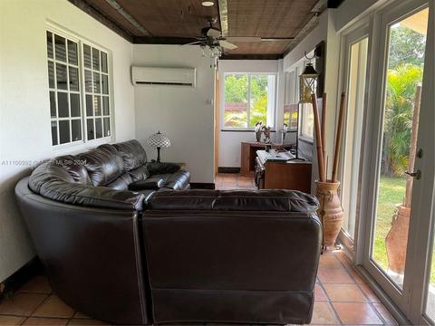 524 E 30th St, Hialeah, FL 33013 photo 44
