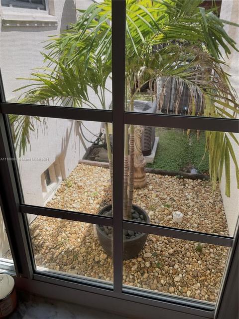 524 E 30th St, Hialeah, FL 33013 photo 41