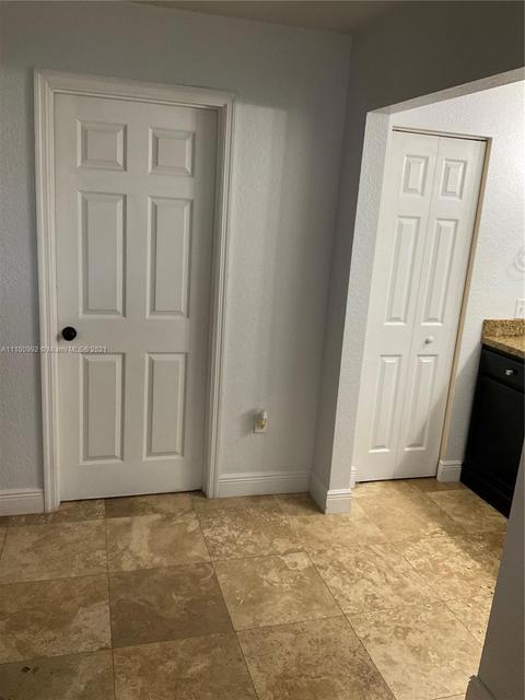 524 E 30th St, Hialeah, FL 33013 photo 24