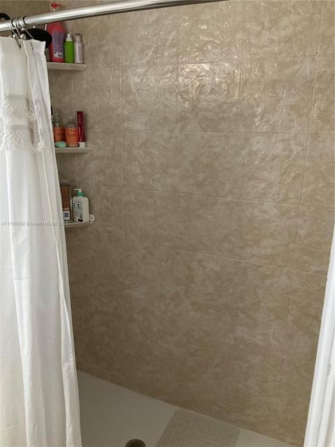 524 E 30th St, Hialeah, FL 33013 photo 29