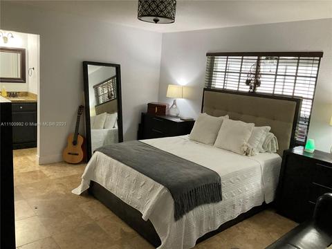524 E 30th St, Hialeah, FL 33013 photo 25