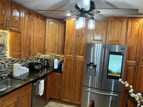 524 E 30th St, Hialeah, FL 33013 photo 63