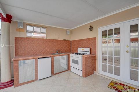 7510 W 32nd Ln, Hialeah, FL 33018 photo 20