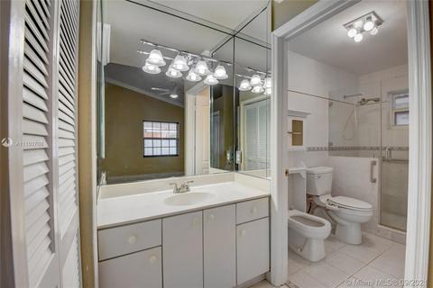 7510 W 32nd Ln, Hialeah, FL 33018 photo 16