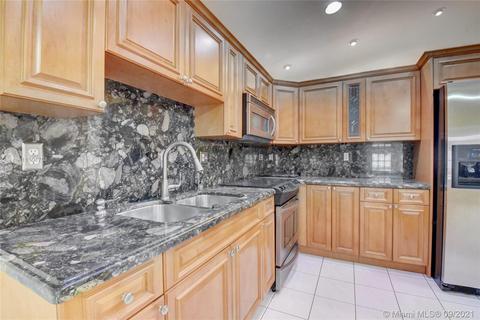 7510 W 32nd Ln, Hialeah, FL 33018 photo 12