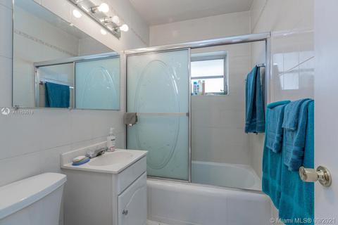 3425 E 1st Ct, Hialeah, FL 33013 photo 12