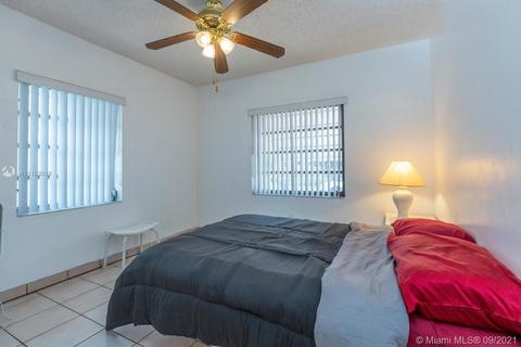 3425 E 1st Ct, Hialeah, FL 33013 photo 11