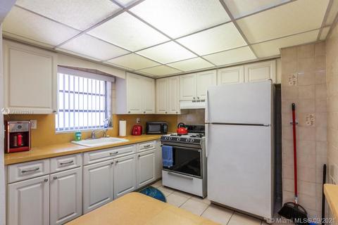 3425 E 1st Ct, Hialeah, FL 33013 photo 9