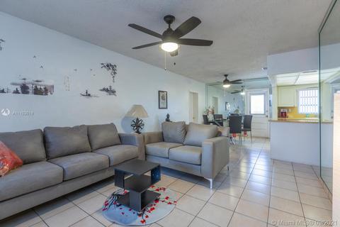 3425 E 1st Ct, Hialeah, FL 33013 photo 5