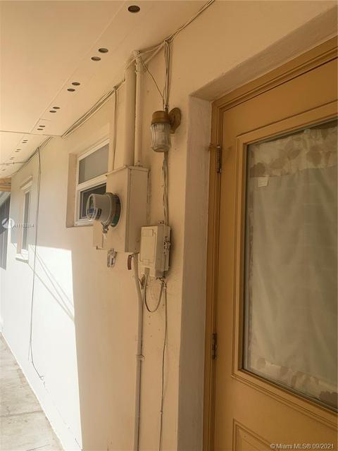314 E 52nd St, Hialeah, FL 33013 photo 8