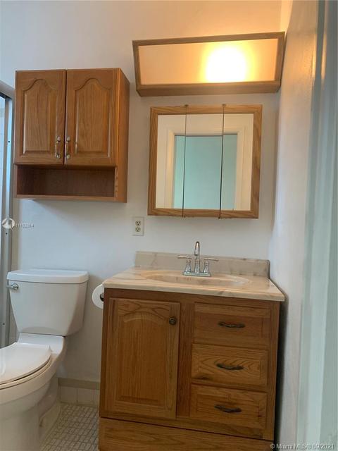 314 E 52nd St, Hialeah, FL 33013 photo 25