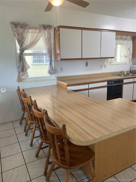 314 E 52nd St, Hialeah, FL 33013 photo 18