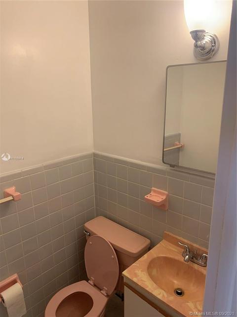 314 E 52nd St, Hialeah, FL 33013 photo 28