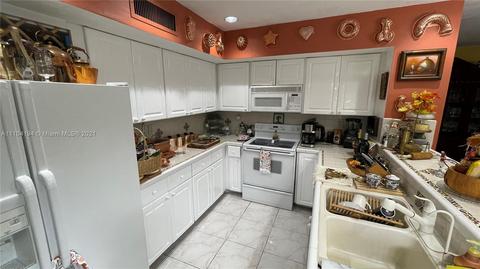 16511 Fox Den Ct, Miami Lakes, FL 33014 photo 16