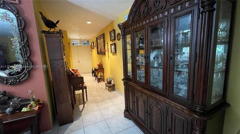 16511 Fox Den Ct, Miami Lakes, FL 33014 photo 17
