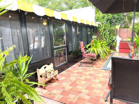 16511 Fox Den Ct, Miami Lakes, FL 33014 photo 28