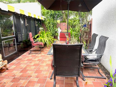 16511 Fox Den Ct, Miami Lakes, FL 33014 photo 3