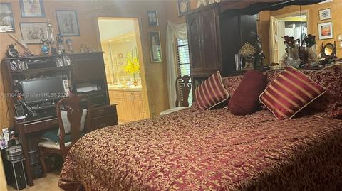 16511 Fox Den Ct, Miami Lakes, FL 33014 photo 7
