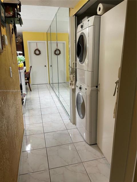 16511 Fox Den Ct, Miami Lakes, FL 33014 photo 35
