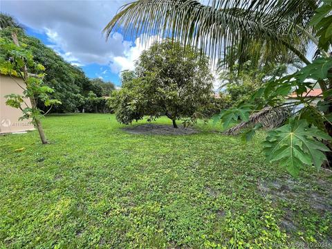 6776 Orchid Dr, Miami Lakes, FL 33014 photo 5