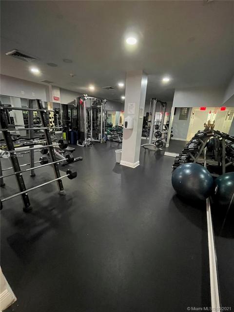 1250 S Miami Ave #2410, Miami, FL 33130 photo 23