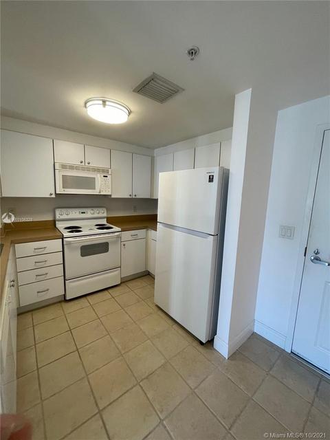 1250 S Miami Ave #2410, Miami, FL 33130 photo 14