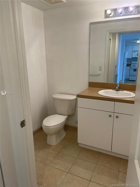 1250 S Miami Ave #2410, Miami, FL 33130 photo 18