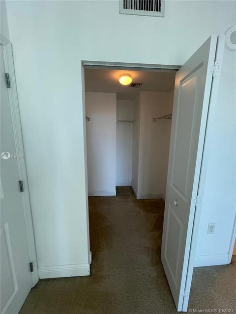 1250 S Miami Ave #2410, Miami, FL 33130 photo 10