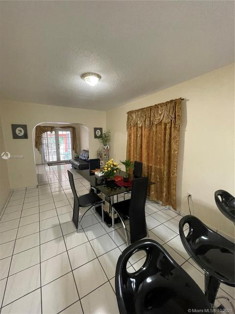 639 E 34th St, Hialeah, FL 33013 photo 5