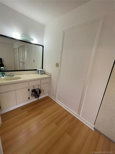 639 E 34th St, Hialeah, FL 33013 photo 12