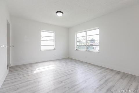 671 E 11th Pl, Hialeah, FL 33010 photo 5
