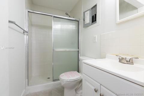 671 E 11th Pl, Hialeah, FL 33010 photo 11