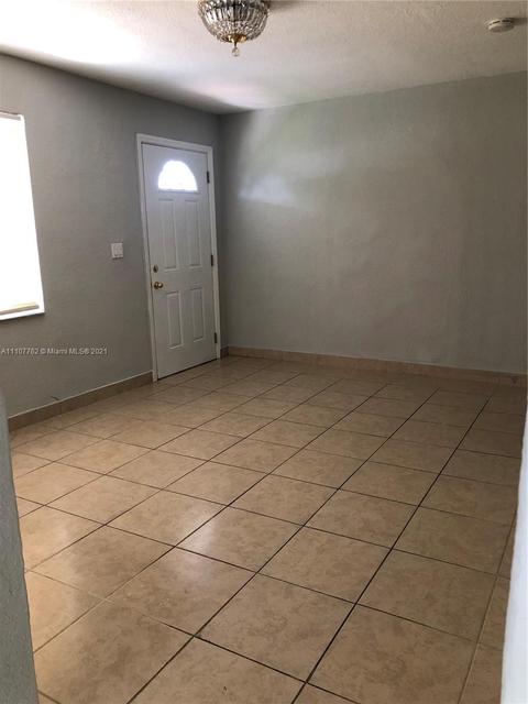 571 E 46th St, Hialeah, FL 33013 photo 4
