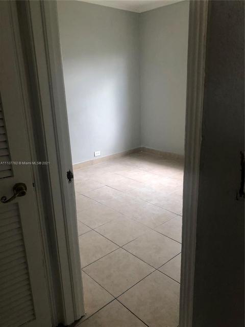 571 E 46th St, Hialeah, FL 33013 photo 16