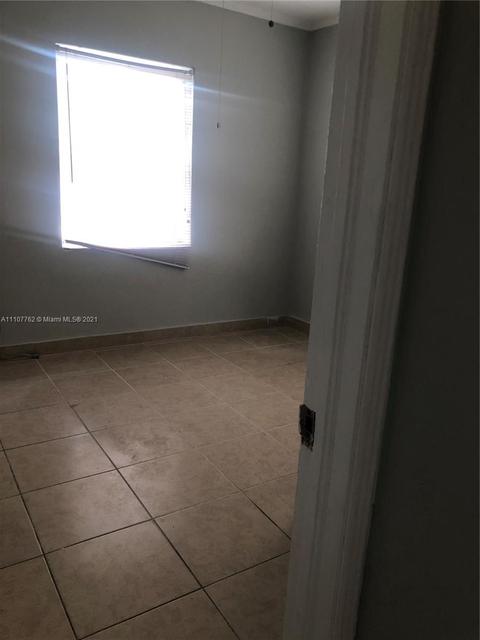 571 E 46th St, Hialeah, FL 33013 photo 15