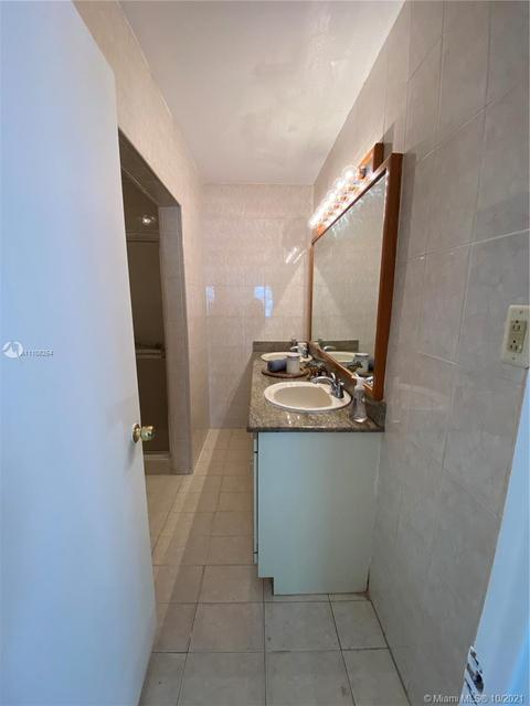 317 E 43rd St, Hialeah, FL 33013 photo 11