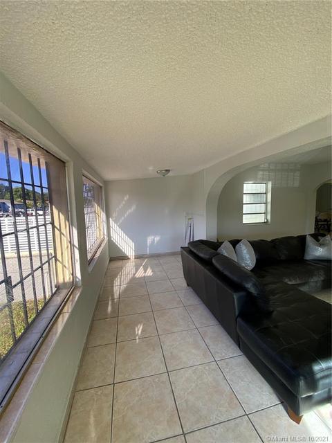 317 E 43rd St, Hialeah, FL 33013 photo 8