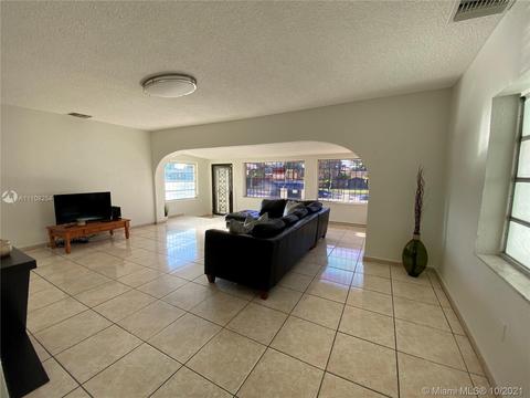 317 E 43rd St, Hialeah, FL 33013 photo 10
